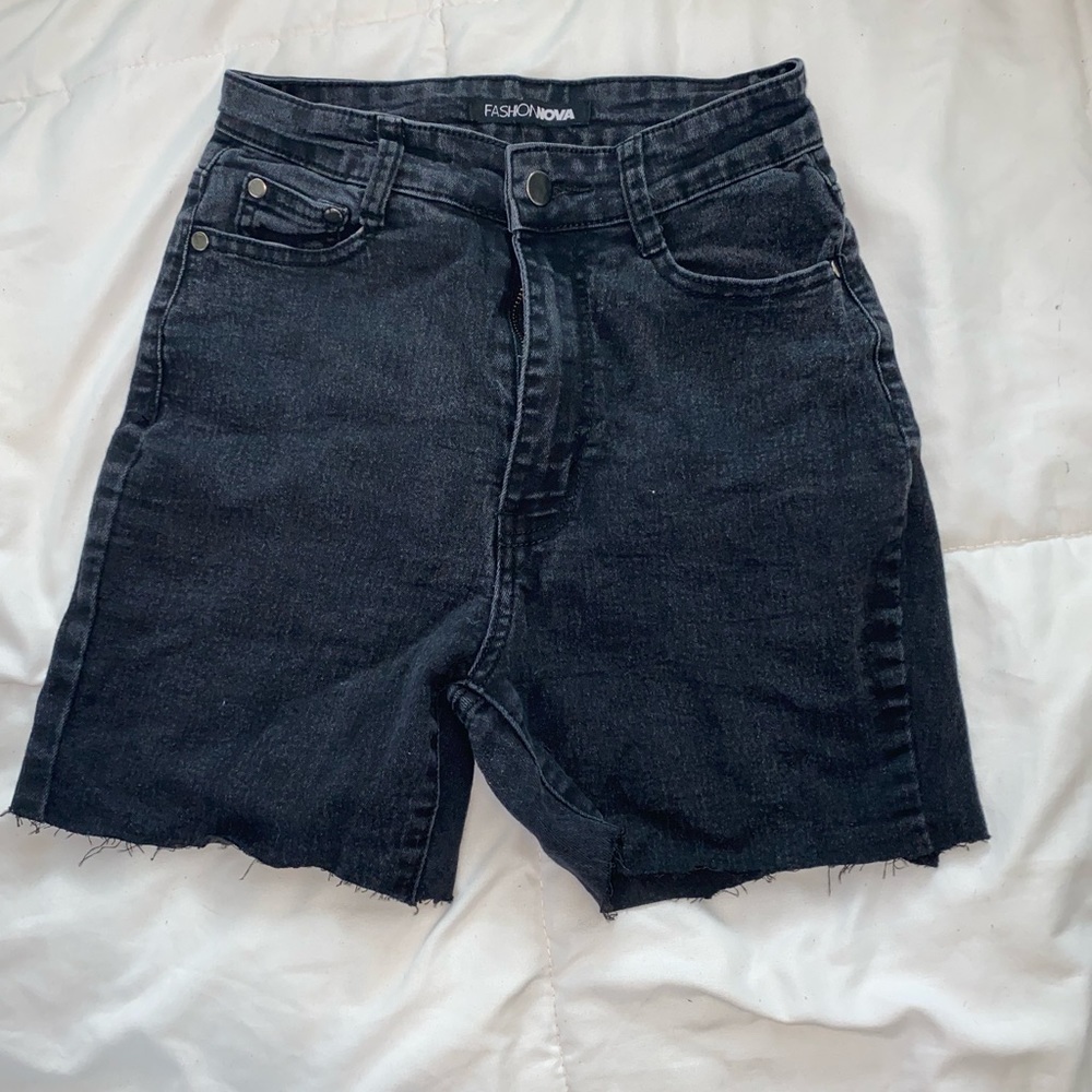 Black High Waist Cut-Off Jean Short